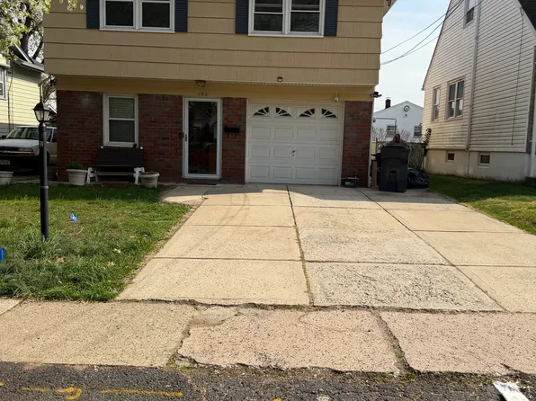 102 Harcourt Ave, Bergenfield, NJ 07621