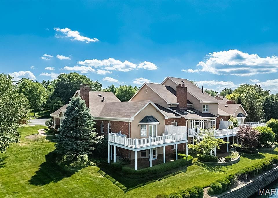 1st image of 242 Carlyle Lake Dr