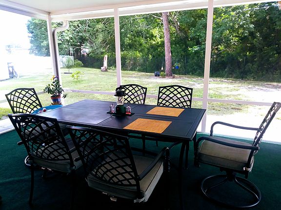 Large screened Patio