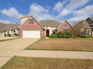 841 Entrada St, Bossier City, LA 71111