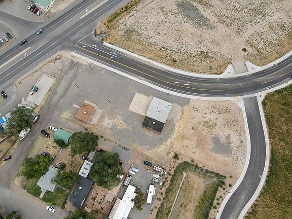4th image of 845 Dominguez Ave