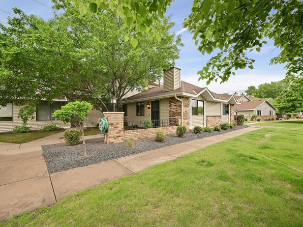 7530 Vinewood Ct, Maple Grove, MN 55311