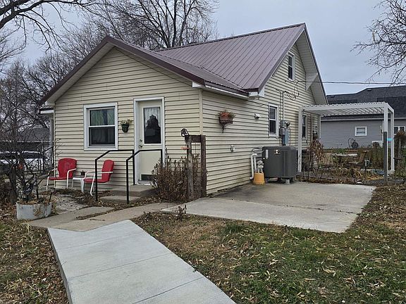 3rd image of 1020 18th St