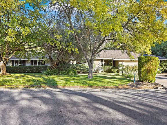 3rd image of 6000 Hoffman Ln