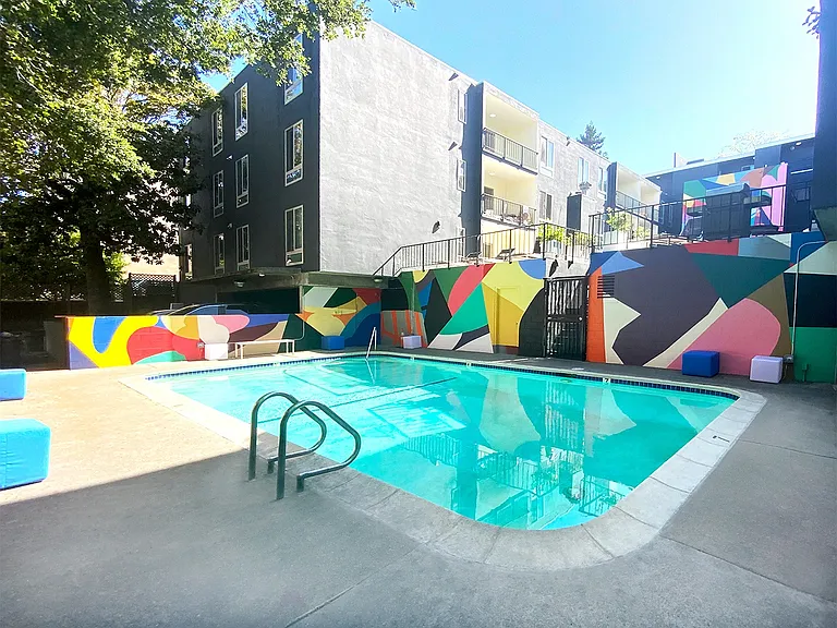 2520 College Avenue — Photo 46