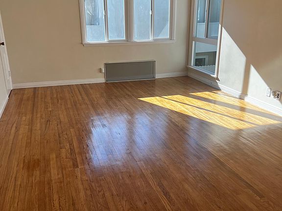 2nd image of 1031 Ocean Park Blvd APT 4
