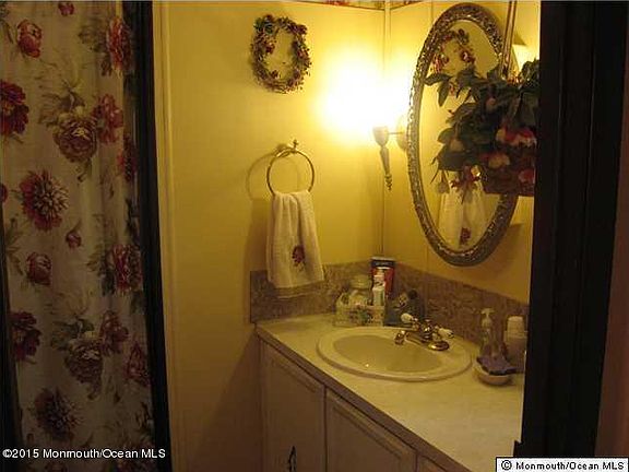 2nd image of 842 Anvil Way