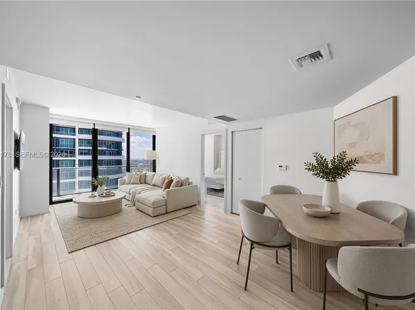 1300 S Miami Ave #3709, Miami, FL 33130