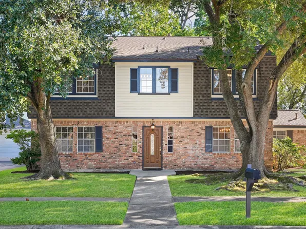 16418 Heatherdale Dr, Houston, TX 77059