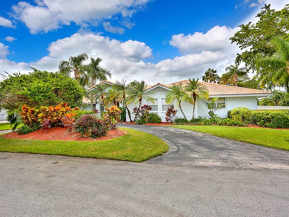2nd image of 16220 SW 77th Ct