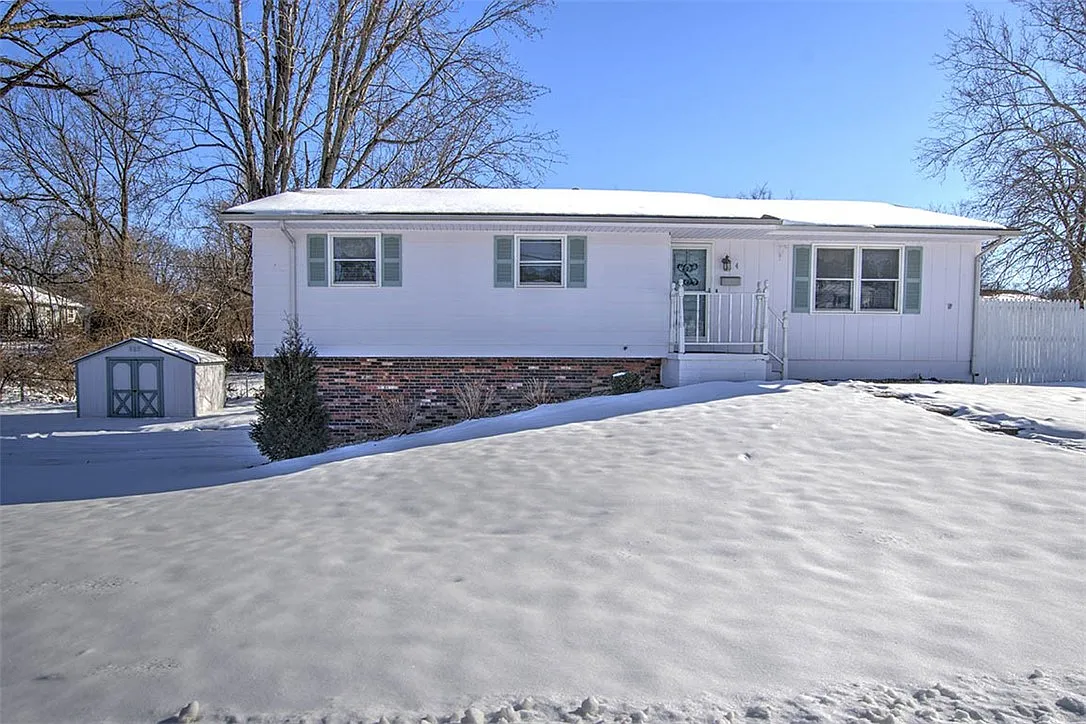 4 Ford Dr photo 1