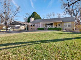 1902 S Roosevelt St, Wichita, KS 67218