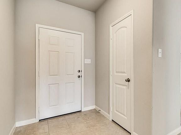 2nd image of 4505 Elderberry St