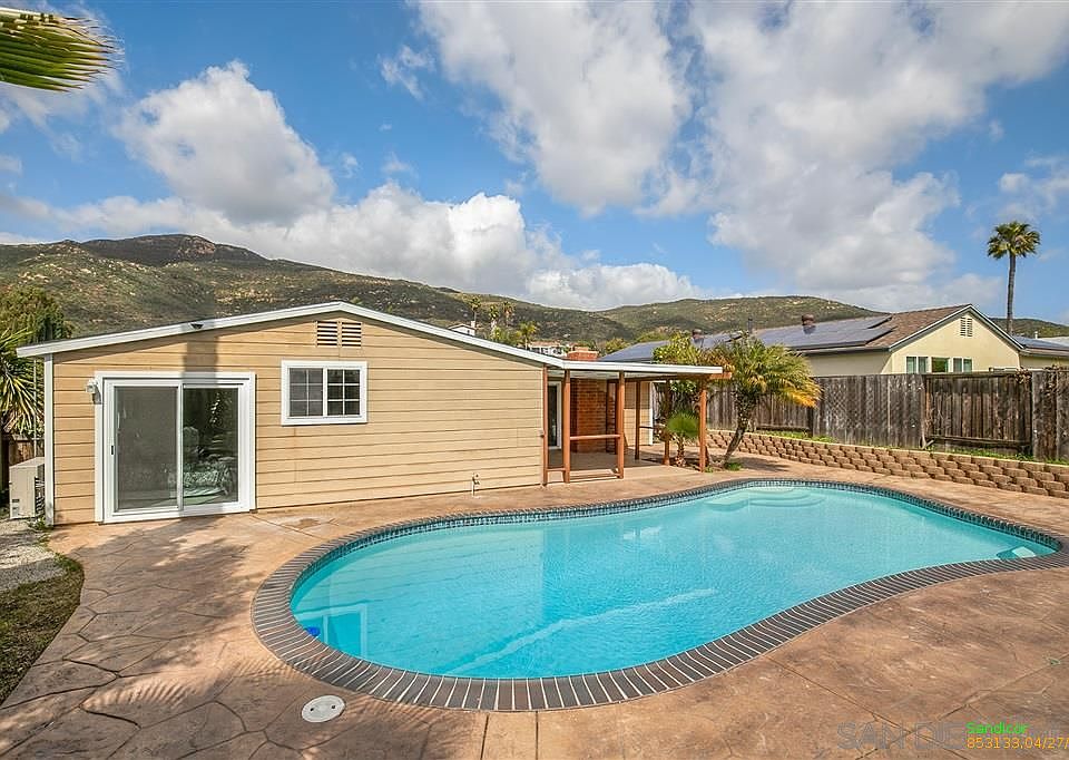 2nd image of 6819 Cowles Mountain Blvd