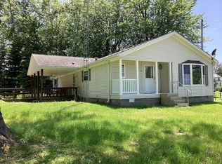 204 E Lancaster Rd, West Salem, IL 62476