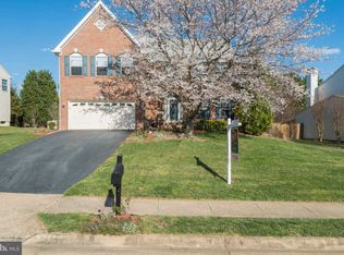 15461 Wheatfield Rd, Woodbridge, VA 22193