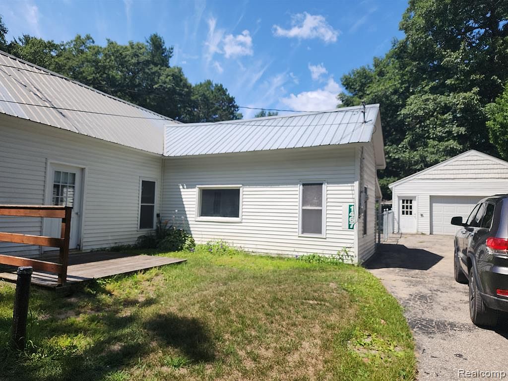 1467 Chapman St, Topinabee, MI 49791 Zillow
