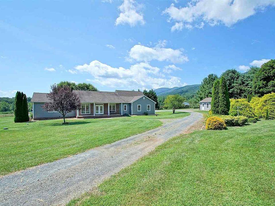 2nd image of 1919 Tanbark Dr