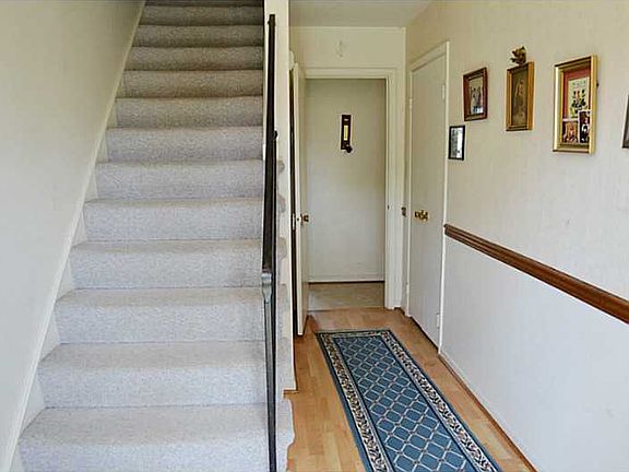 2nd image of 4436 Hudgins Dr