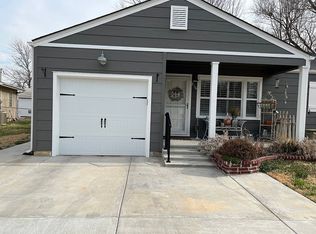 216 E Spencer Dr, Haysville, KS 67060