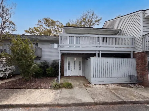 79 Topsail Ct, Greenville, SC 29611