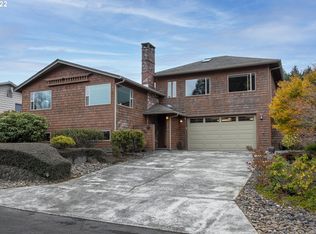 263 Hemlock St, Seaside, OR 97138