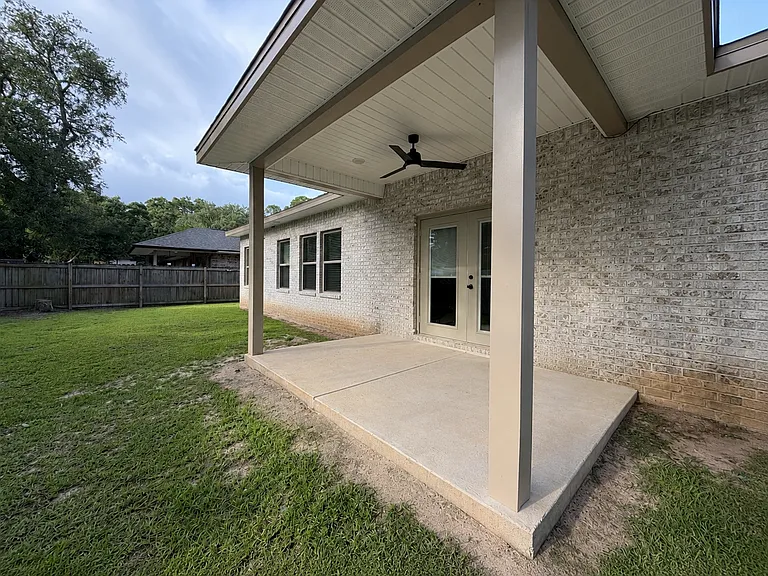 915 Al Hammett Rd — Photo 2