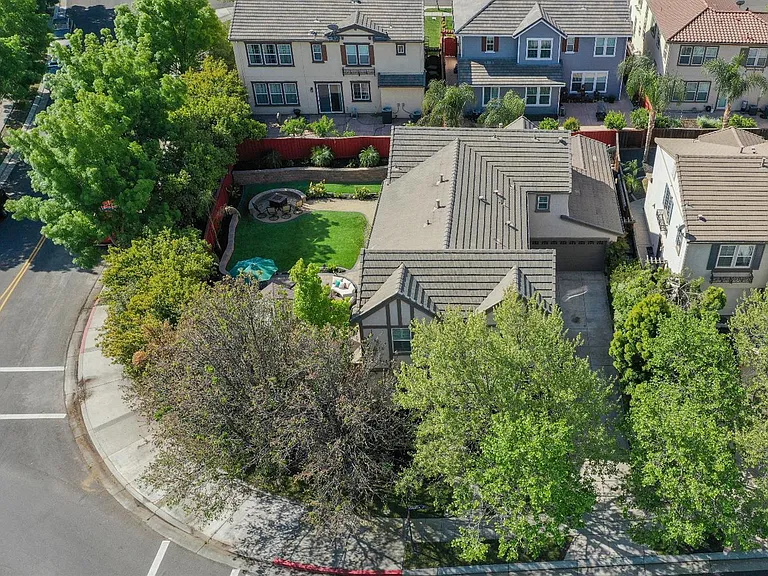 652 W Sombra Way — Photo 18