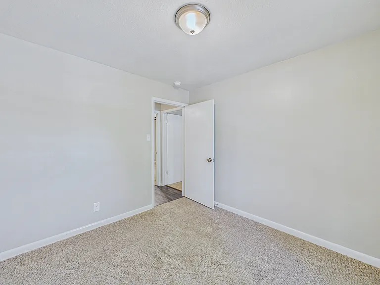 29 Rosewood Dr-12_07012026