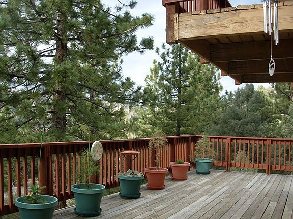 Large Front Deck / Views