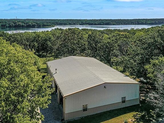 3rd image of 406B 21000th Rd