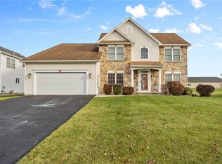 14 Marc Mar Trl, Rochester, NY 14606