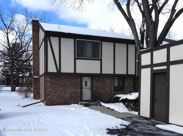 6223 Cobblers Dr #46, East Lansing, MI 48823