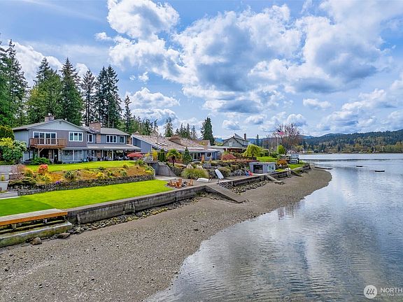 2nd image of 2941 Erlands Beach Loop NW