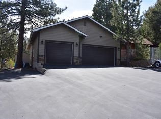 5407 Desert View Dr, Wrightwood, CA 92397