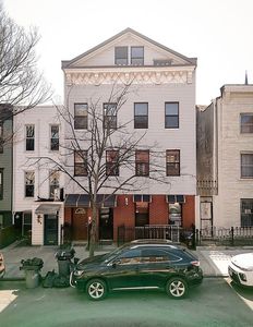 186 Kent St, Brooklyn, NY, 11222