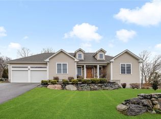 39 Abatecola Way, Johnston, RI 02919