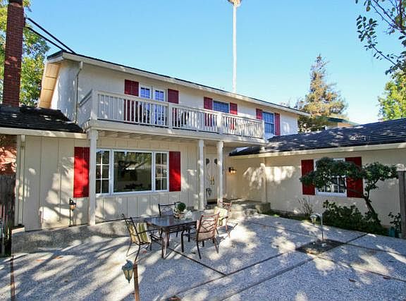 2nd image of 609 Princeton Dr