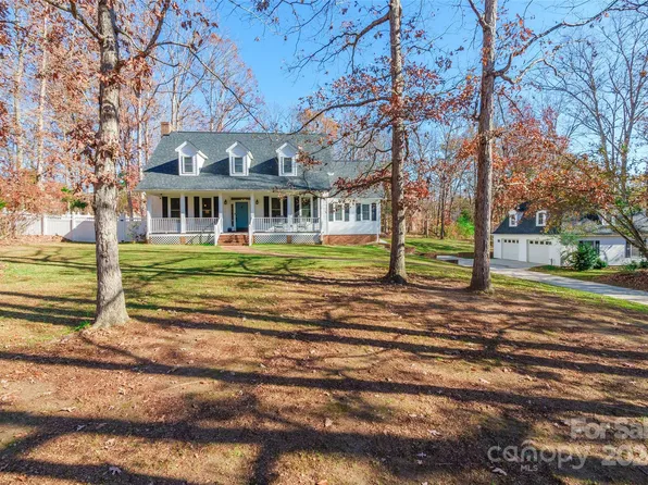 1882 Sardis Dr, Lancaster, SC 29720