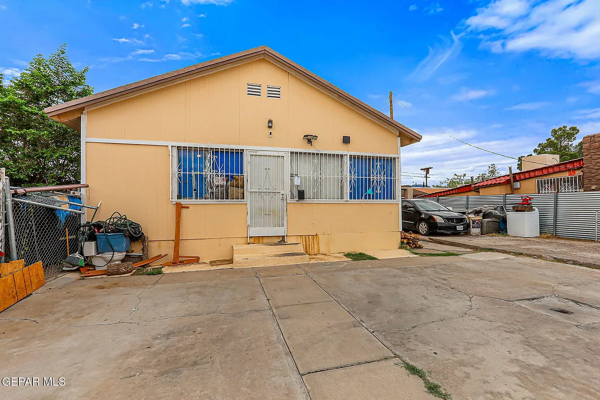 Building Photo - 209 N Seville Dr