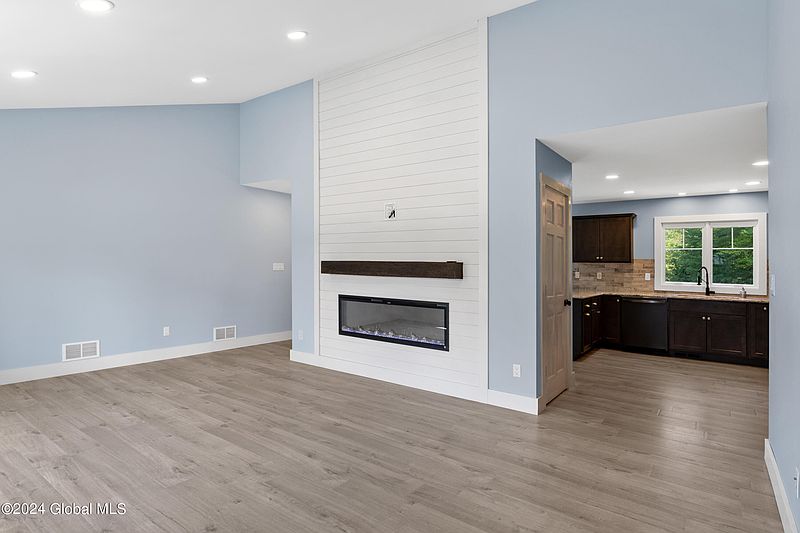 5th image of 43 Goodman Road