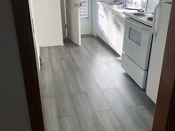2nd image of 3443 Broadway Pl