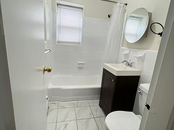 4th image of 415 Kearny Ave #1B