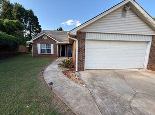 195 Oakwood Cir, Stockbridge, GA 30281