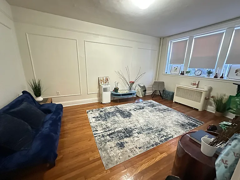 70 Chiswick Rd #1 — Photo 21