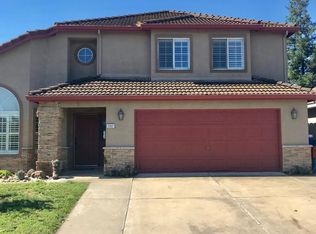 2337 Rainwood Dr, Oakdale, CA 95361