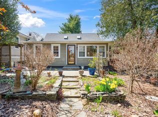 114 Dubois Ave, Sea Cliff, NY 11579
