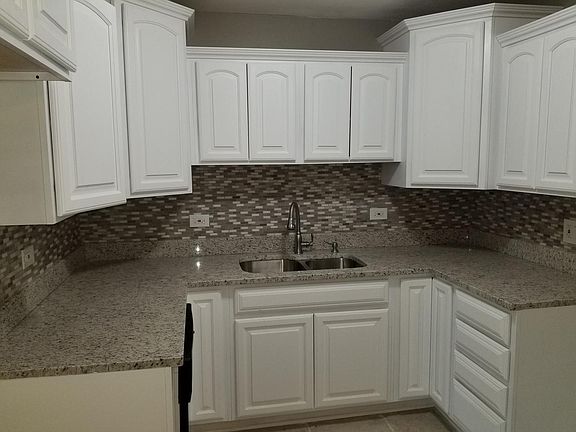 5th image of 24 W Green Meadows Blvd