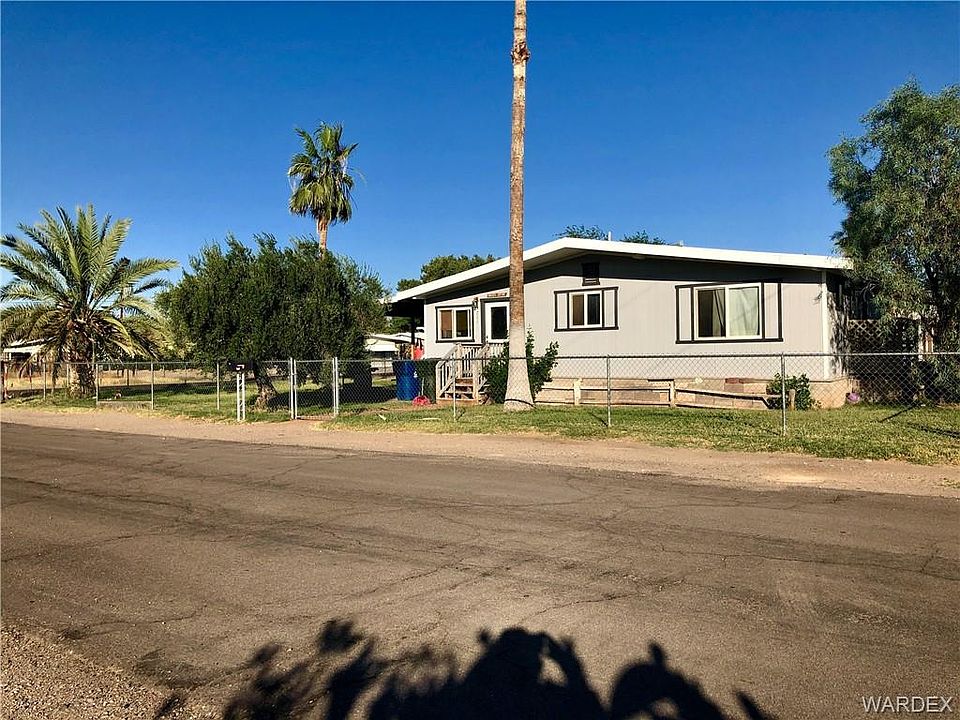 1st image of 711 Daisy Dr