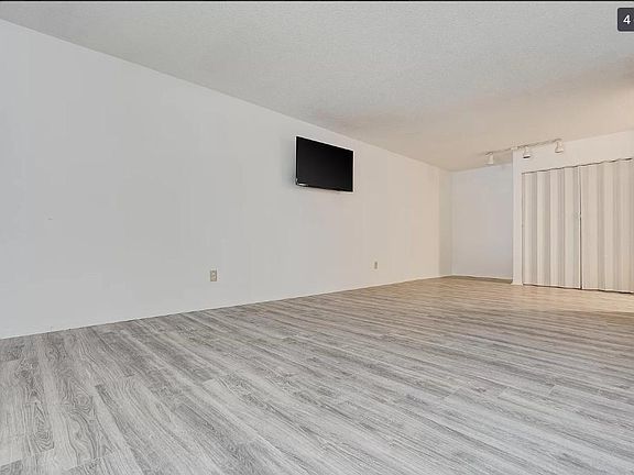2nd image of 2837 Georgetown Dr APT B
